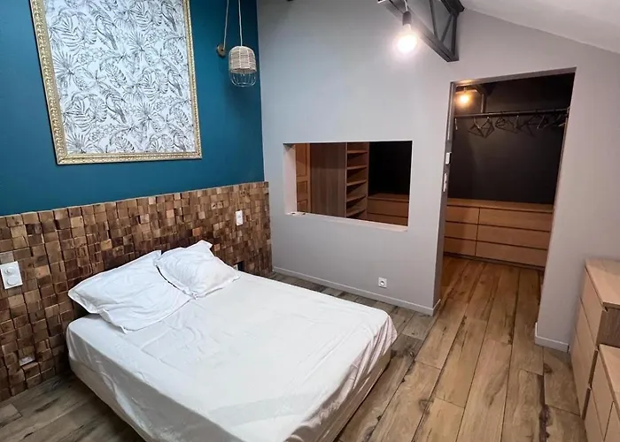 Grand Loft Avec Piscine Aux Portes Des Cevennes Вилла