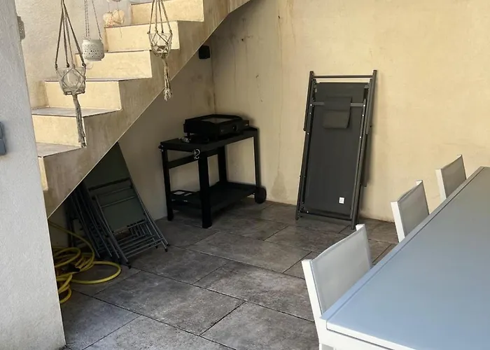 Grand Loft Avec Piscine Aux Portes Des Cevennes Cendras