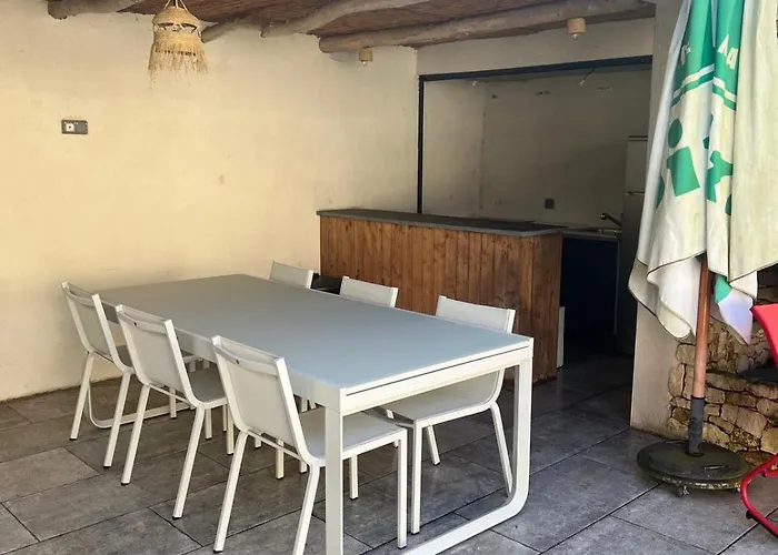 Grand Loft Avec Piscine Aux Portes Des Cevennes Вилла