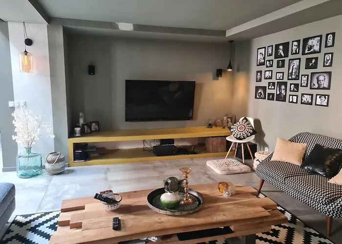 Grand Loft Avec Piscine Aux Portes Des Cevennes *